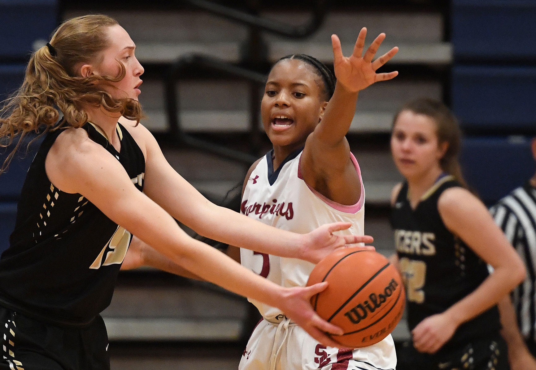 030420-s-girlsbb 833.jpg